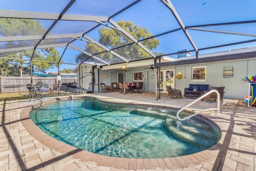 Perfect For Family Gatherings With A Heated Pool! - Clearwater'S Clear Choice Eksteriør bilde