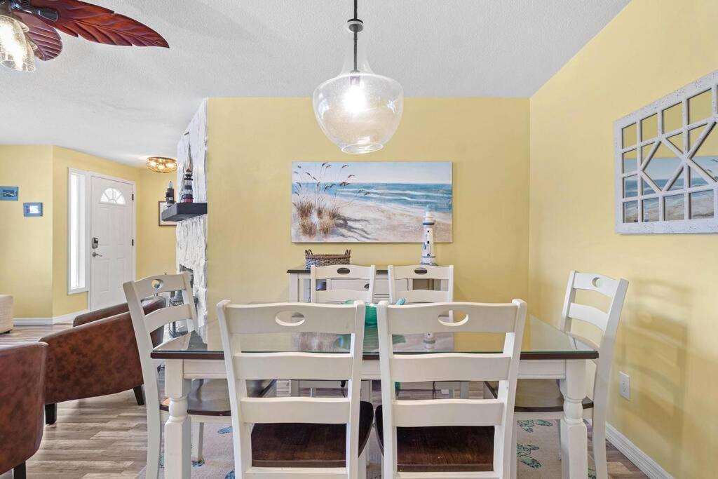 Perfect For Family Gatherings With A Heated Pool! - Clearwater'S Clear Choice Eksteriør bilde